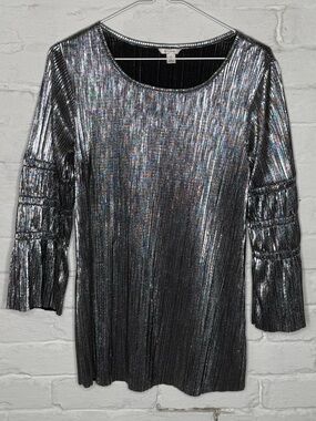 Est. 1946 Metallic Silver Top S
